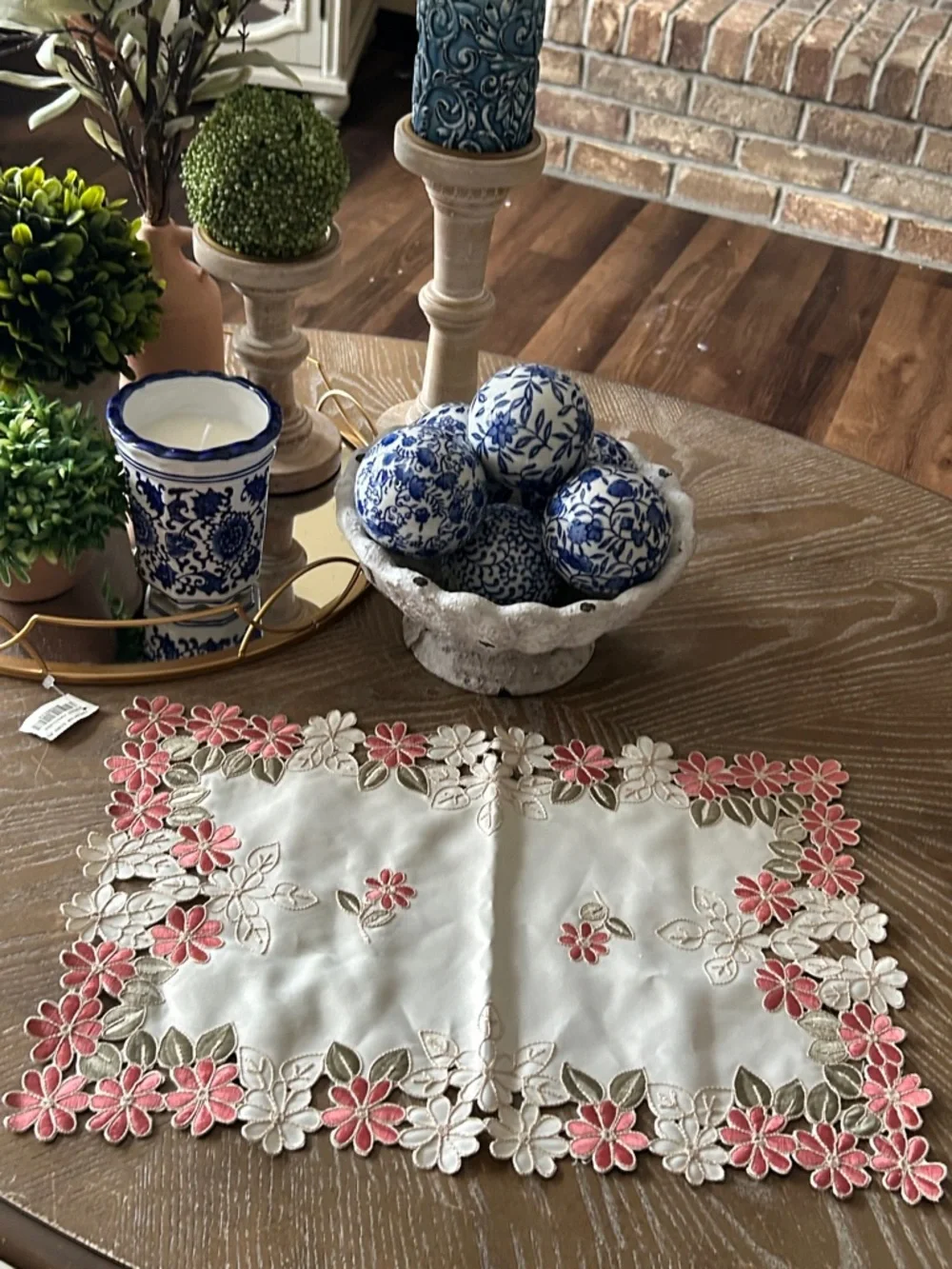 NEW! Shabby Chic Vintage Inspired Embroidered Floral Lace Centerpiece